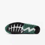 نمای پاشنه و قسمت فوم میانی کفش Air Max 90 G