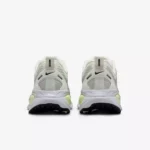 رویه Flyknit کفش رانینگ زنانه نایک Vomero 18 اورجینال