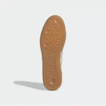 زیره Gum ضدلغزش با دوام بالا در کفش آدیداس