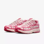 کفش ورزشی زنانه نایک Nike P-6000 صورتی نمای بغل