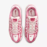 کفش ورزشی زنانه نایک Nike P-6000 صورتی نمای بالای کفش