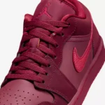 کفش کتونی زنانه نایک ایر جردن 1 لو Air Jordan 1 Low SE از نمای رویه