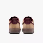 کفش کتونی مردانه نایک ایر فورس 1 07 پریمیوم Nike Air Force 1 '07 Premium از نمای پشت